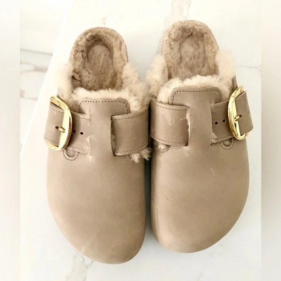 Birkenstock Bug Buckle Genuine Shesrling Lined Clog in tobacco brown - Picture 4 of 7